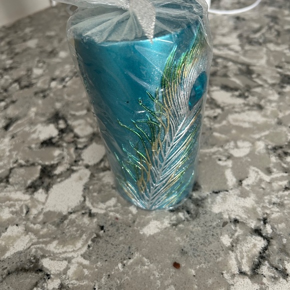 Pier 1 Candle - Picture 3 of 4